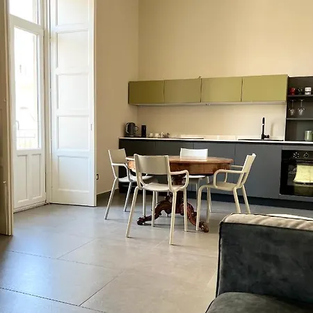 Catania Rooms 4* كاتانيا