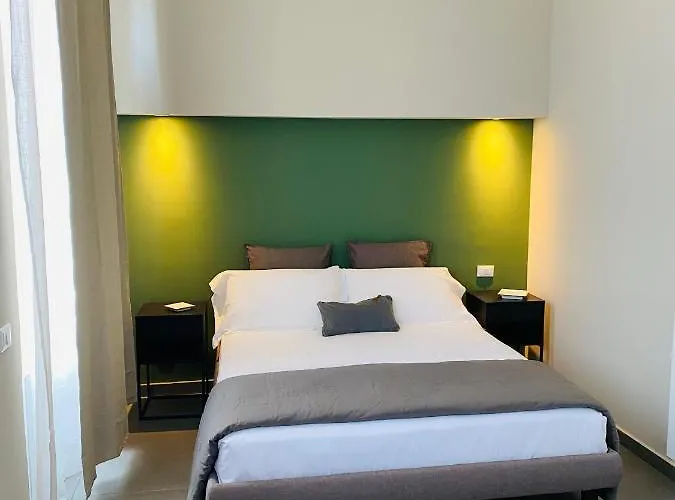 Catania Rooms Bed & Breakfast 4*